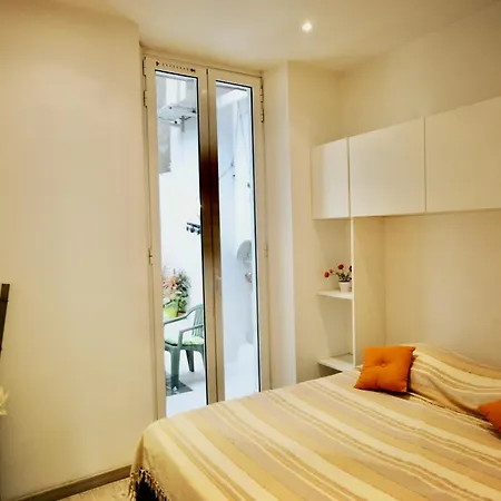 Le Gambetta 2p 262 Cannes