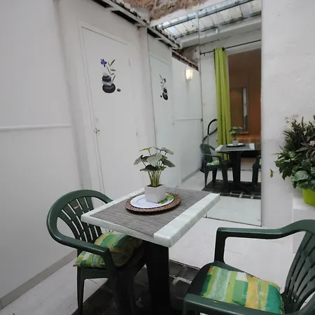 Le Gambetta 2p 262 Apartment